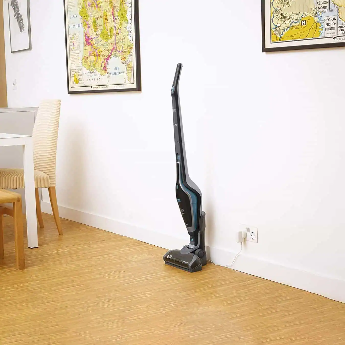 جارو شارژی بلک اند دکر مدل BLACK+DECKER SVA420B-B5