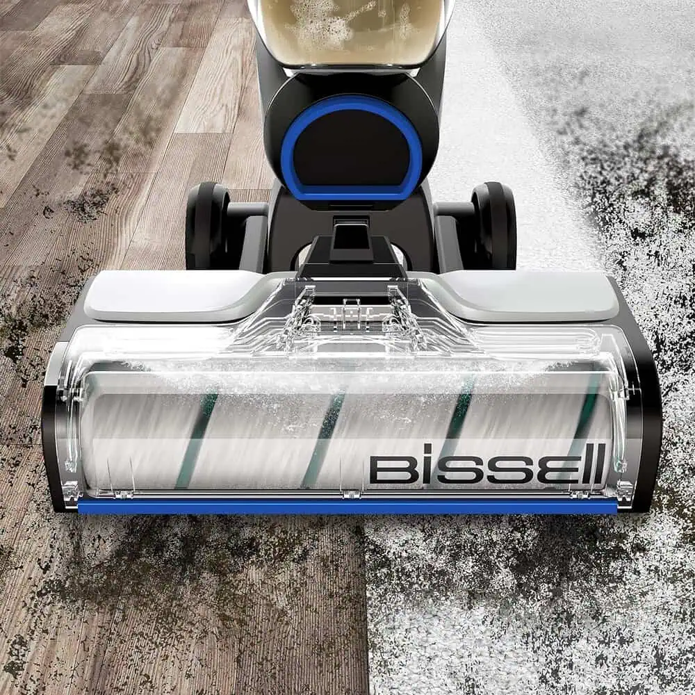 رول شست‌وشوی زمین بیسل 2787F در حال استفاده روی کف چند سطحی