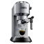 اسپرسوساز دلونگی مدل EC685.M نمای روبرو با یک شات اسپرسو