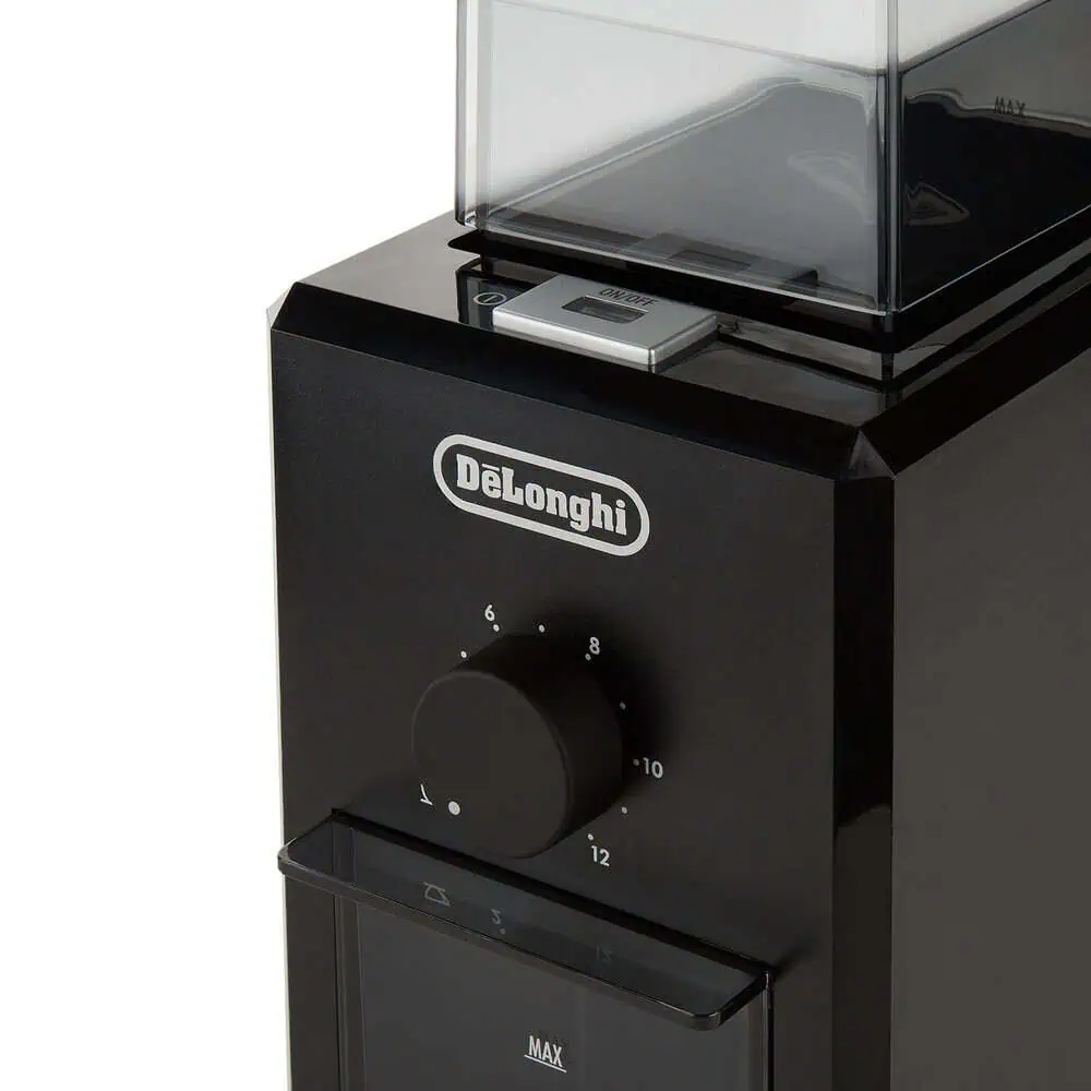 نمای بالایی آسیاب قهوه دلونگی KG79 با مخزن دانه شفاف و کلید روشن و خاموش