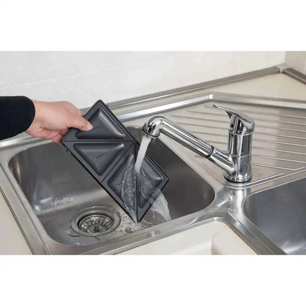 شستوشوی صفحه نچسب اسنکساز کنوود SMP94.A0 زیر شیر آب