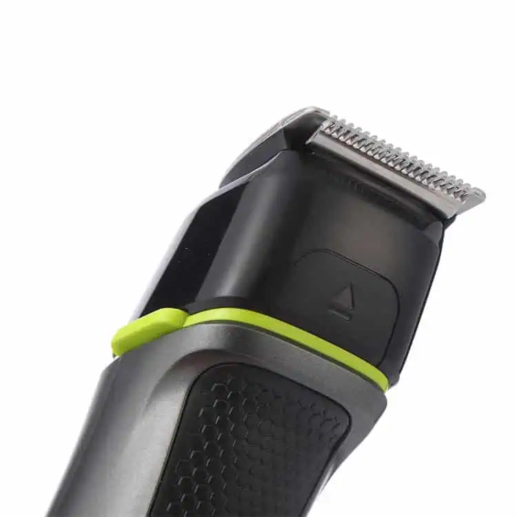 ریش‌تراش والریا AV-1000 با نمای تیغه از نزدیک